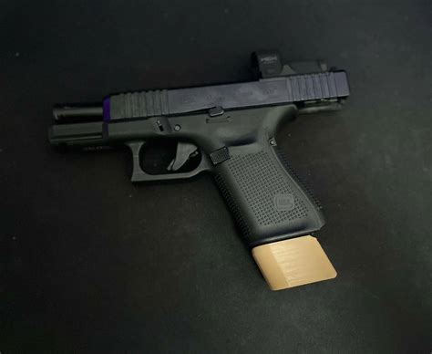 Fichier STL Plaque de base d'extension de chargeur Glock +2/4 🔫・Design ...