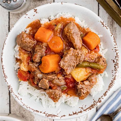 White Rice And Beef Stew Dominican Beef Stew Recipe (Carne De Res