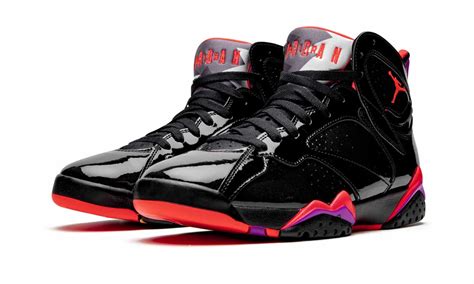 AIR JORDAN 7 BLACK PATENT LEATHER (W) - от 36.090