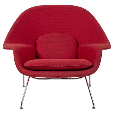 Large size Womb Chair by Eero Saarinen for Knoll in Red Fabric and ...