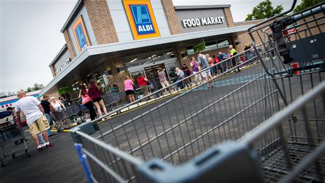 Is Aldi closed on Memorial Day? See hours, best $20 Aldi Finds deals
