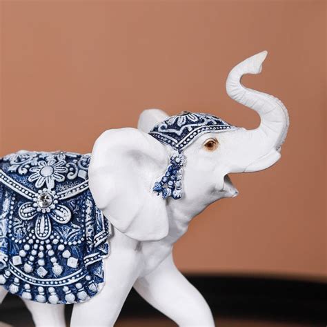 White Elephant Family Showpiece Online - Premium Decor Object | Nestasia
