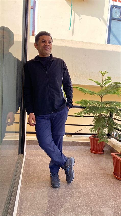 Black Windbreaker Jacket – CAVA Athleisure Pvt Ltd