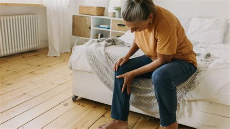 Cambiar la forma de caminar es tan eficaz como los analgésicos contra ...