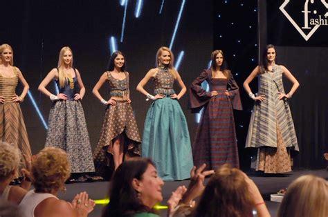 Fashion Modelling 的图像结果