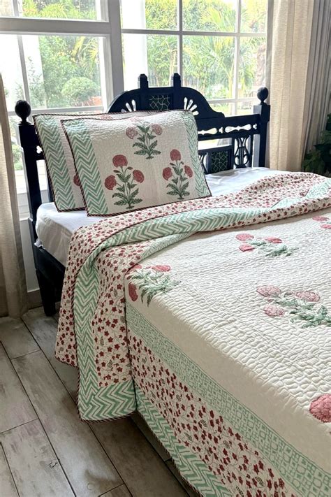 Roseate Quilted Bedcover Set – THAHRYAMAL BALCHAND