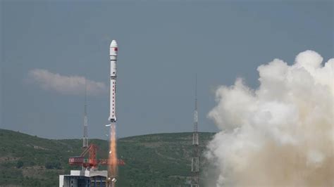 一箭14星！新型火箭成功完成中国首次海上热发射_新闻频道_中华网
