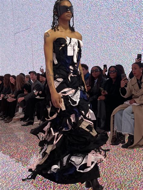 Balenciaga Meaning on Sale | www.valleyglass.com