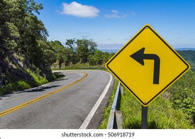 Turn Left Sign 的图像结果