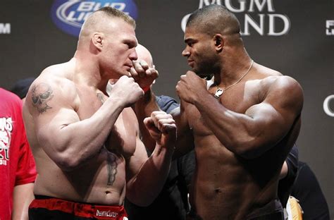 Vídeo: o duelo de gigantes entre Alistair Overeem e Brock Lesnar no UFC ...