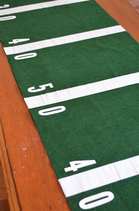 Homemade Table Runner Ideas Sports Theme 的图像结果