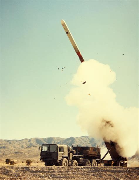 美军对叙发动军事打击 发射约60枚战斧导弹|特朗普|攻击|空军_新浪新闻
