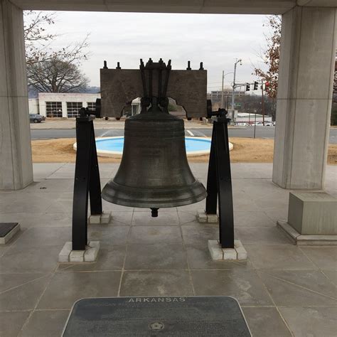 TESTAMENT: THE LITTLE ROCK NINE MONUMENT - All You Need to Know BEFORE ...