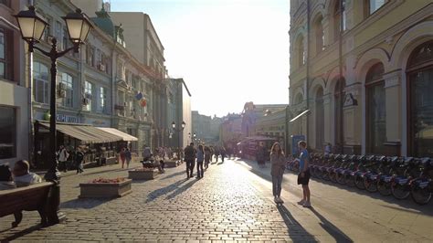Кузнецкий мост - Петровка. Музей современного искусства, сад Эрмитаж ...