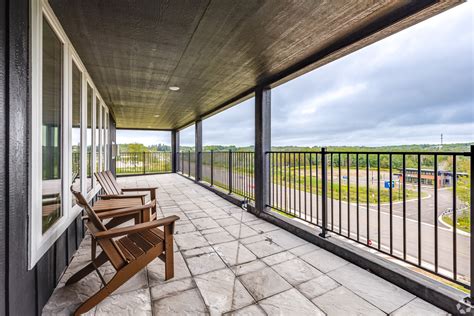 The Acres on Arrowhead - Herzog Property Management