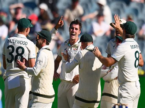 Cummins, Starc flatten Pakistan as Australia win second Test, gain 2-0 ...