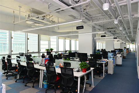 高级办公室装修效果图-杭州众策装饰装修公司