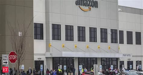Lawsuit in US accuses Amazon of ‘systemic’ racism in corporate offices ...