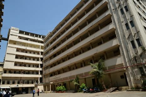 Churchgate Campus | SNDT Women's University