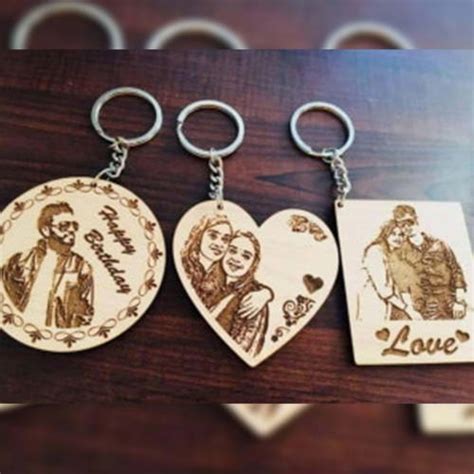 Customized Engraved Wooden Photo Keychain | Personalized Photo Keychai ...