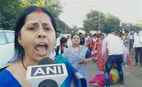 MP Election 2023: सीएम शिवराज के रोड शो में महिला अतिथि विद्वानों का ...