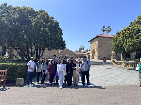 International Student Program Hosts Stanford University Tour – Skyline ...