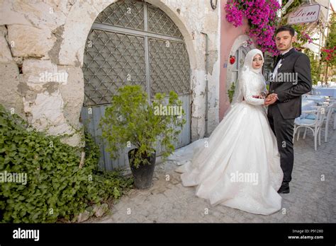 Muslim Wedding Bride 的图像结果