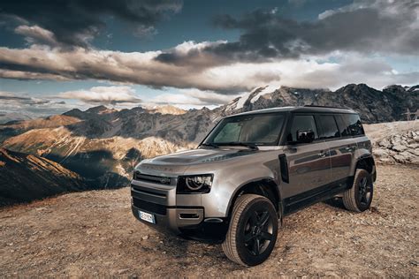 Jaguar Land Rover shortens pitch list to three as global review heats ...