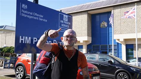 Former actor freed early from prison arrested the day after his release ...
