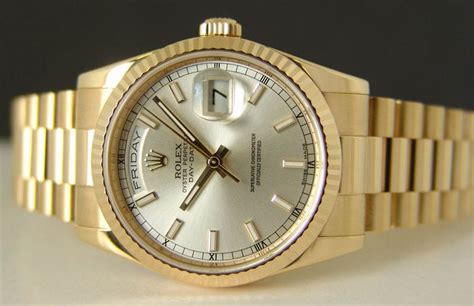 劳力士金表价格多少钱?,这款18k金镶钻石劳力士手表带日历手表值多少钱-时间之表