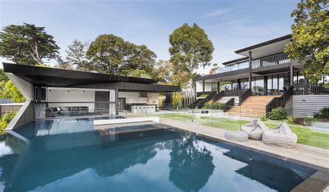 Go Local Linacre Road 的图像结果