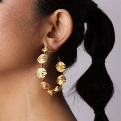 Circular Golden Light Weight Hoops – The Bling Girll