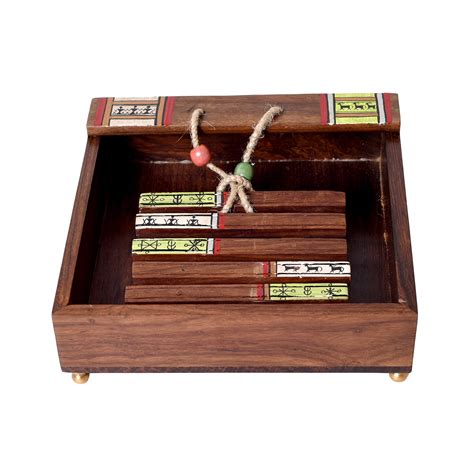 Unravel India Brown sheesham Wood warli Painted Tissue Holder : Amazon ...
