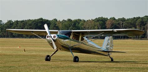 File:Cessna 140 (NC89109) 05.jpg - Wikimedia Commons