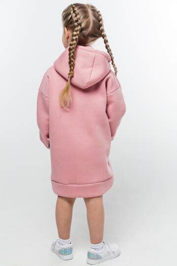 Child in pink hoodie with braids from behind | Premium AI-generated image