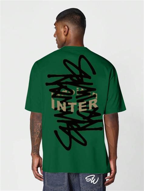 SUMWON เสื้อยืดพิมพ์ลวดลายกราฟฟิตี้ สำหรับใส่ในชีวิตประจำวัน | SHEIN TH