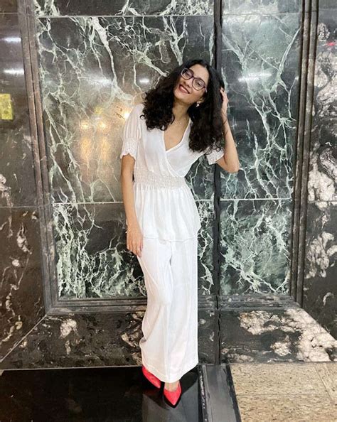 Renee Sen Is All Set To Capture Audiences With Her Debut In Suttabaazi ...