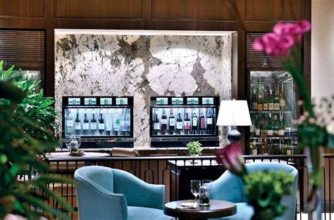 The 11 Best Bars In Delhi-NCR For Cocktails And Conversations