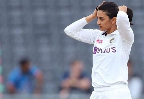 Smriti Mandhana become social media sensation trough Viral Photo