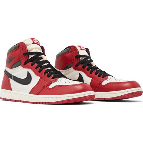 AIR JORDAN 1 RETRO HIGH OG CHICAGO-