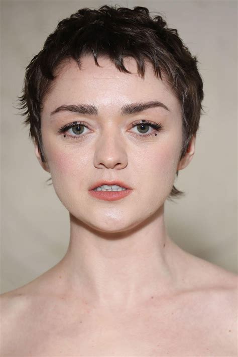 Maisie Williams : r/celebrities