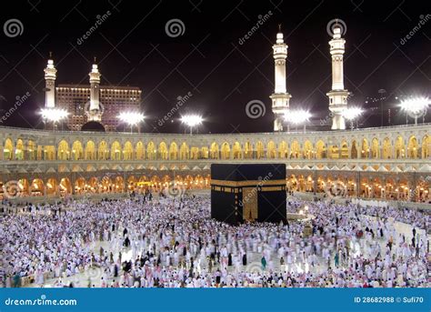 Al Kaaba Wallpaper - Kaaba Photos And Premium High Res Pictures Getty Images - lilymaybentley