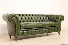 divani in pelle vintage divano chesterfield roma in vera pelle verde effetto usato divani in pelle vintage divano chesterfield roma in vera pelle verde effetto usato