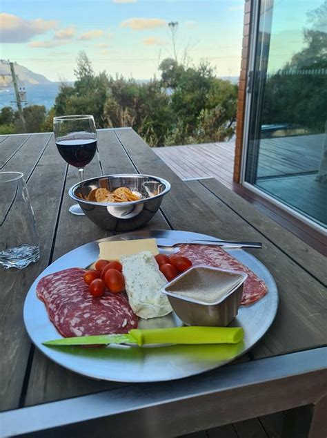 EAGLEHAWK PAVILIONS (Eaglehawk Neck) - Villa Reviews, Photos, Rate ...