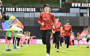 Kirstie Gordon returns to international cricket with Scotland, ends ...