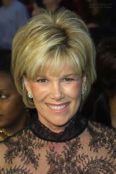 Joan Lunden Hairstyle by Joan Lunden S Easy Half Way The Neckline Hair With Joan Lunden Hairstyle