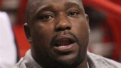 Report: Warren Sapp files for bankruptcy, has lost Super Bowl ring