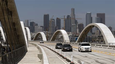 Teen dies during apparent social media stunt on Los Angeles bridge