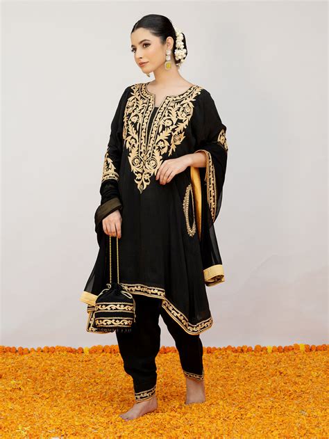 Black Embroidered Crepe Suit - Set of 4