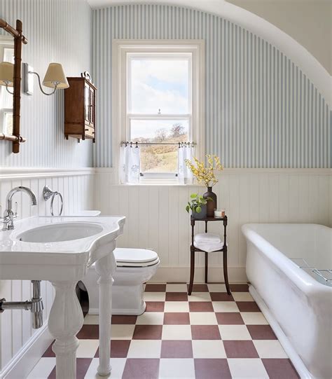 Victorian Style Bathroom Shelf at Matthew Blackburn blog